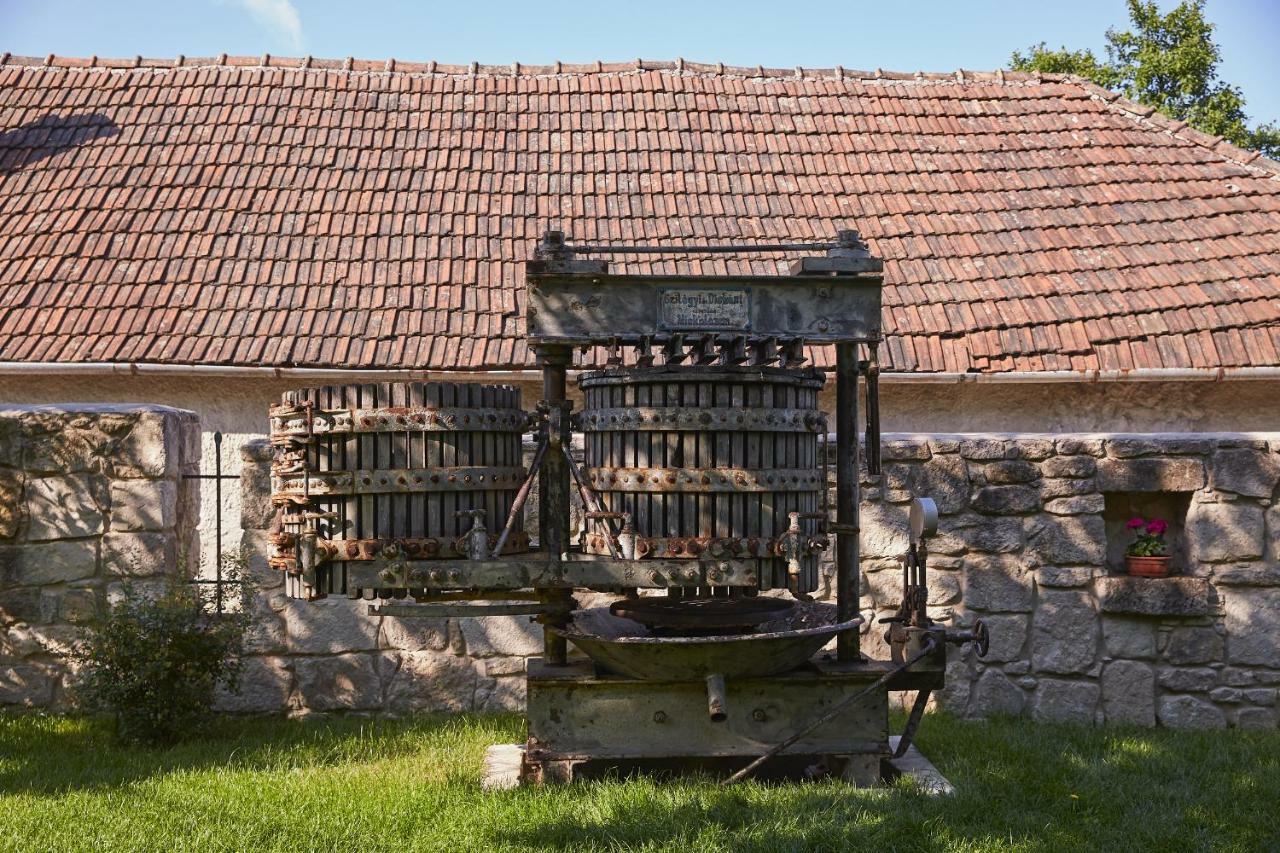 Préselő Pincészet és Vendégház Erdőbénye Exterior foto